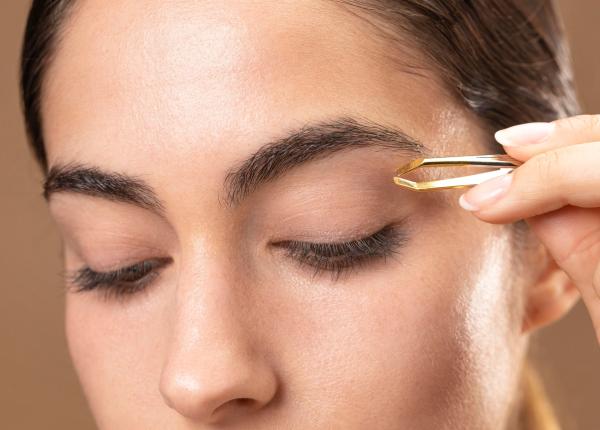 de ce stranuti cand te pensezi explicatia dermatologilor despre nervul trigemen