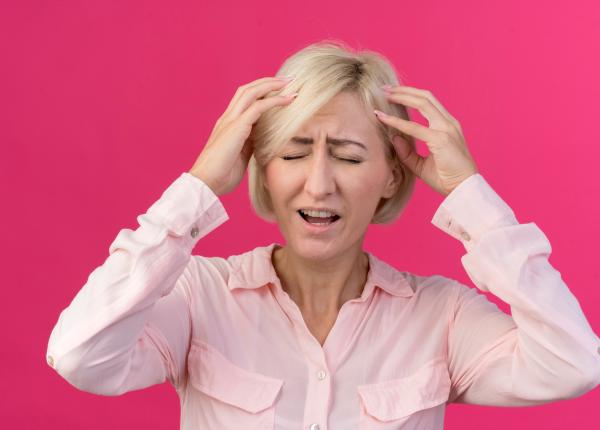 femeile mai expuse la accident vascular cerebral inainte de 50 de ani