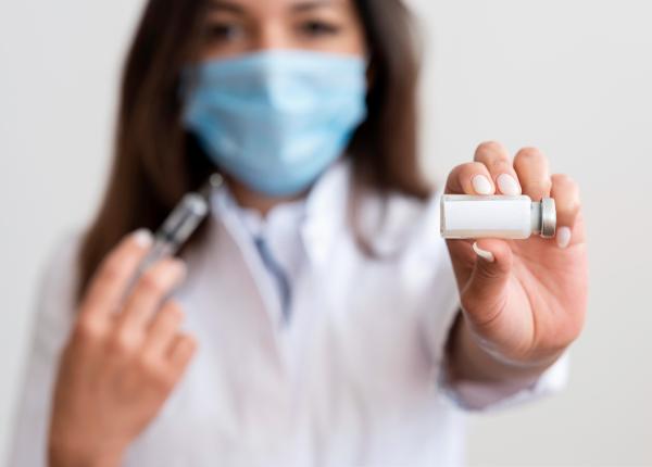 de ce platim atat de mult pe medicamentele moderne o regula internationala ar putea schimba totul