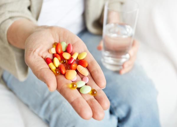 exageram cu suplimentele alimentare riscurile ascunse ale consumului excesiv