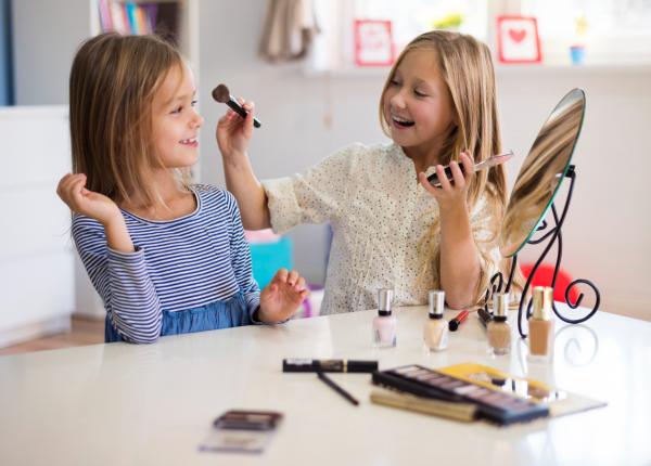 cosmeticorexia cum ajung fetele sa se piarda in labirintul ingrijirii tenului