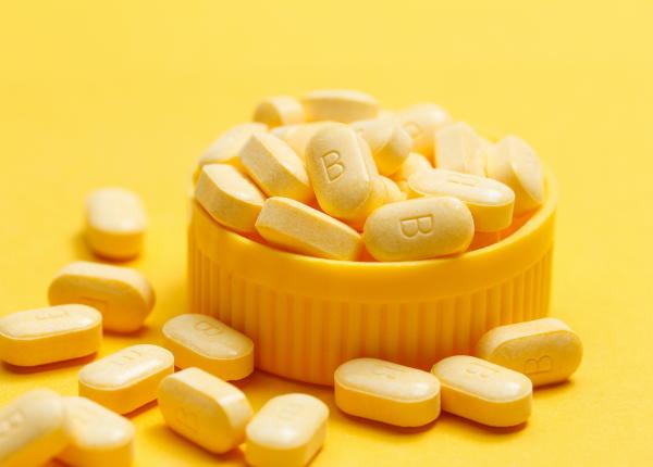 vitamina b12 molecula de care avem nevoie in cantitati infime esentiala pe masura ce imbatranim