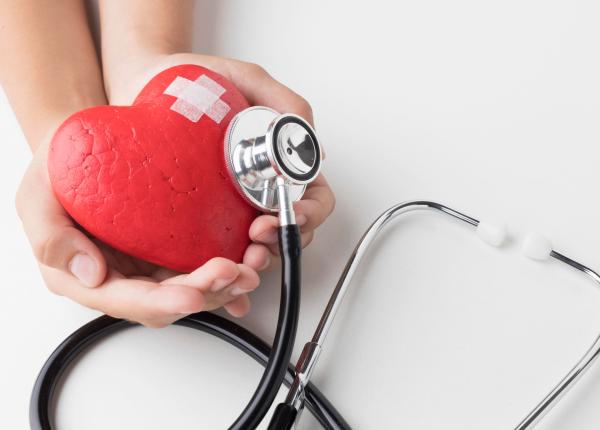 boala cardiaca severa tratata in romania fara operatie pe cord deschis indicata mai ales pentru varstnici