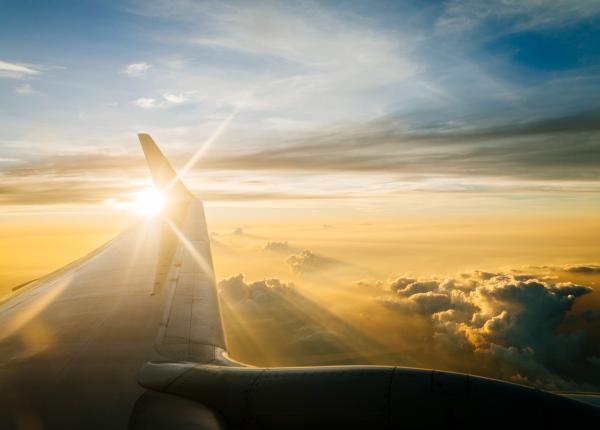 zborul cu avionul interzis daca ai aceste boli cele 18 afectiuni care devin un pericol major la altitudine