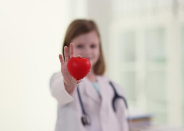 spitalul clinic sanador marcheaza rezultate importante in chirurgia cardiovasculara pediatrica