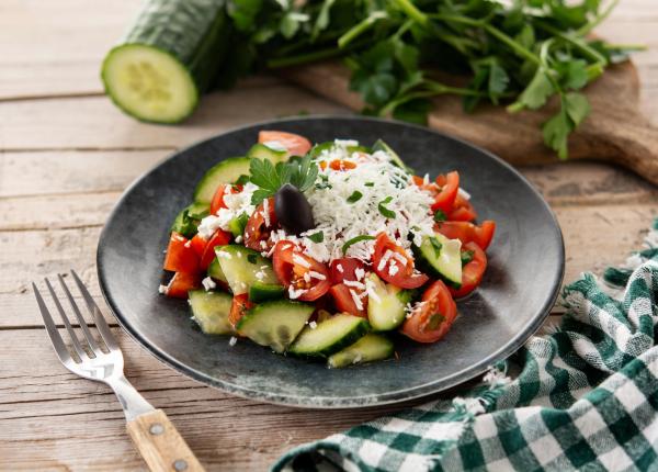 salata care ne da digestia peste cap desi pare cea mai usoara masa de vara