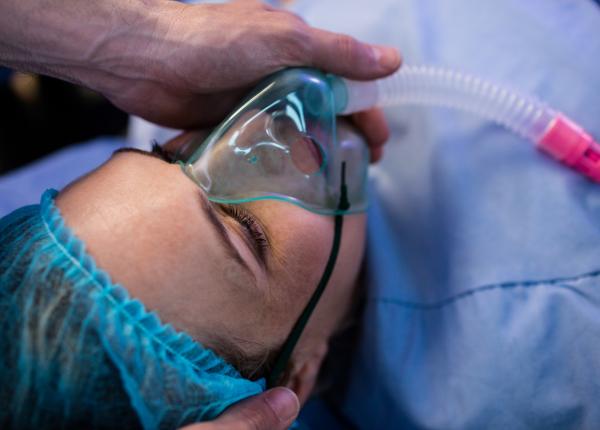 durerea severa poate fi calmata fara perfuzii un analgezic inhalat este la fel de eficient ca morfina