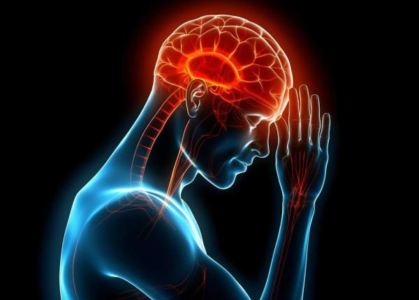 primele semne ale unui accident vascular cerebral avc un neurolog explica simptomele care impun apelarea imediata la 112