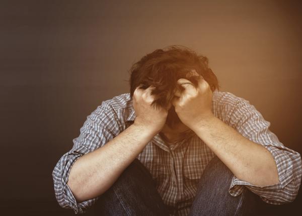 cum este sa te trezesti fara sa stii cine esti povestea unui actor care arata cat de fragila este memoria