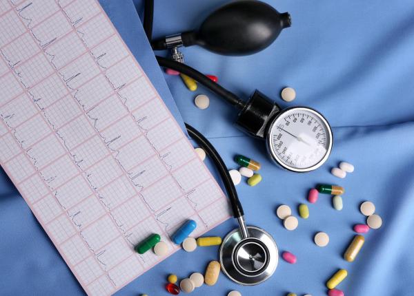 cum aleg medicii combinatia potrivita de medicamente pentru hipertensiune de ce doi pacienti cu aceeasi tensiune pot primi tratamente diferite