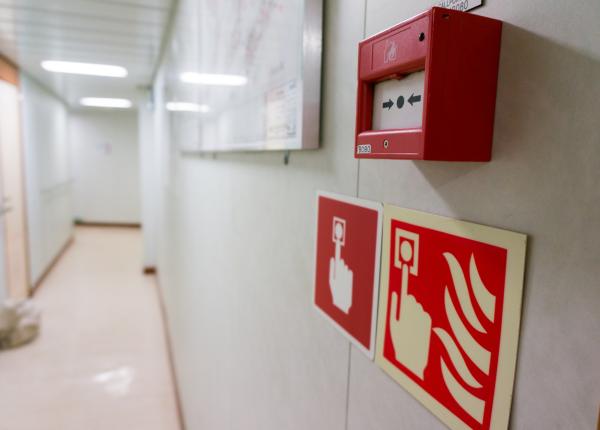incendiu la institutul clinic fundeni 37 de pacienti au fost evacuati