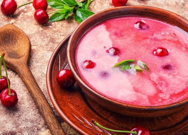 supa rece de fructe pe care maghiarii o mananca vara ce beneficii are de fapt