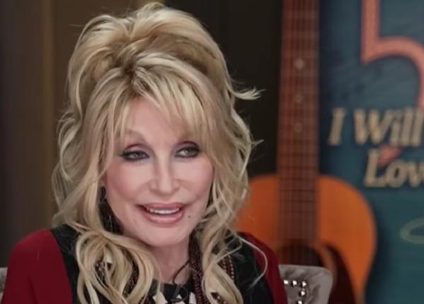 dolly parton a murit la 80 de ani vocea din jolene femeia care a donat un milion de dolari pentru cercetarea vaccinului anti covid