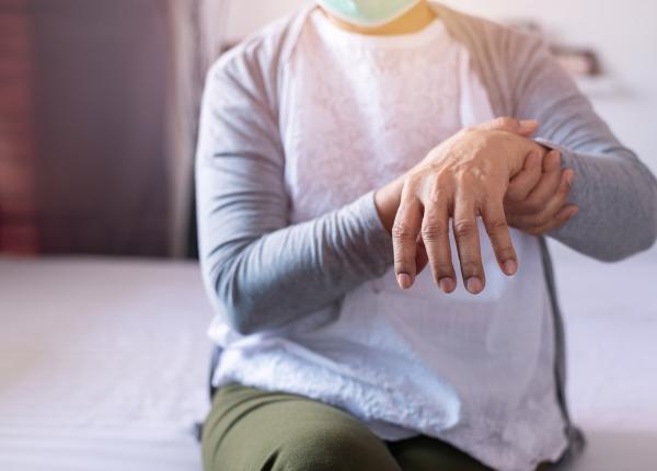 ultimele etape ale bolii parkinson simptomele severe pe care familia trebuie sa le recunoasca