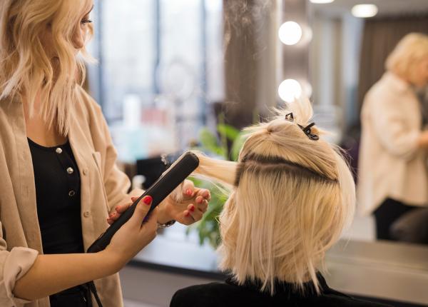 ce nu trebuie sa faci niciodata la coafor greselile care ii exaspereaza pe hairstylisti