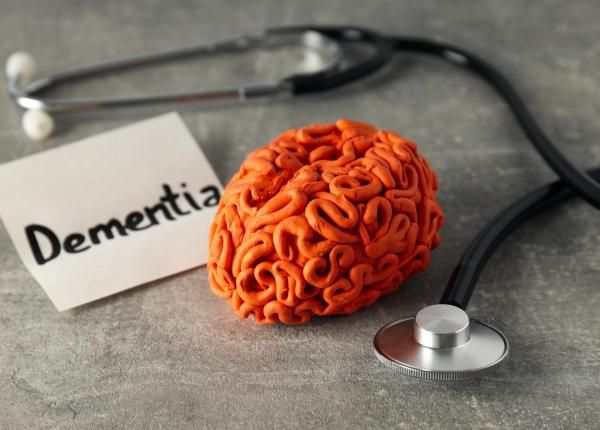 dementa adesea confundata cu imbatranirea normala diagnostic intarziat cu ani de zile