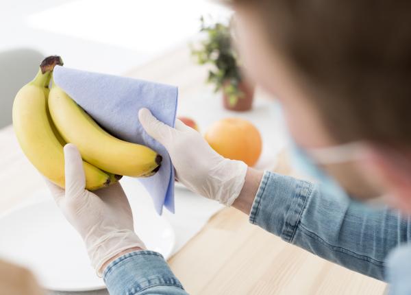 adevarul despre pesticidele din banane greseala pe care multi o fac dupa ce le decojesc