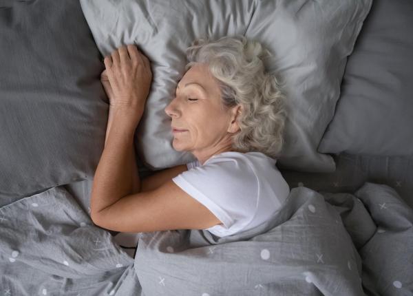 semnul din timpul somnului care poate indica un risc mai mare de deces dupa 80 de ani