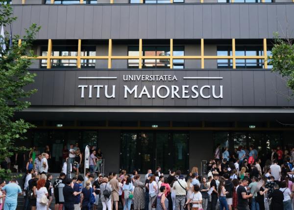 universitatea titu maiorescu din bucuresti obtine 4 stele qs stars este prima universitate particulara din romania auditata de qs