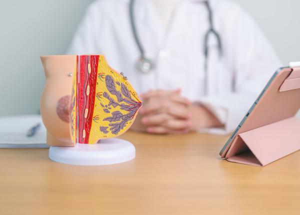 ce este mastectomia preventiva si cand este recomandata dr stefan voiculescu sanador explica de ce varsta si mutatiile brca conteaza in decizia de a indeparta sanii