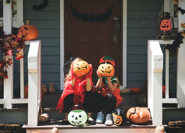 halloween fara accidente greselile pe care le fac parintii cand isi scot copiii la colindat dupa dulciuri