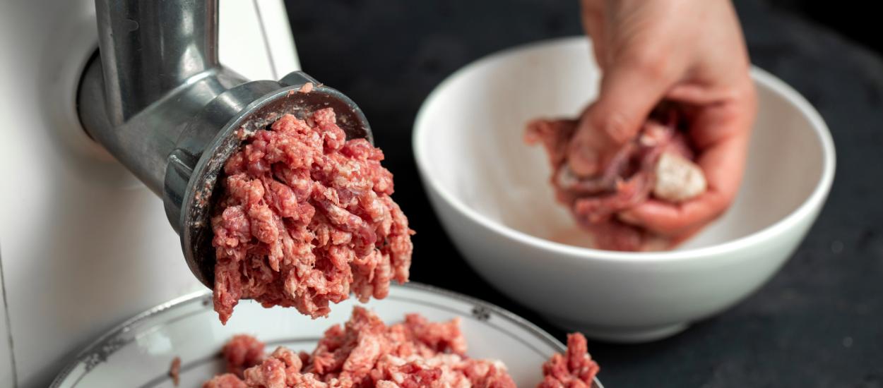 3 semne care îți arată când carnea tocată nu mai este proaspătă