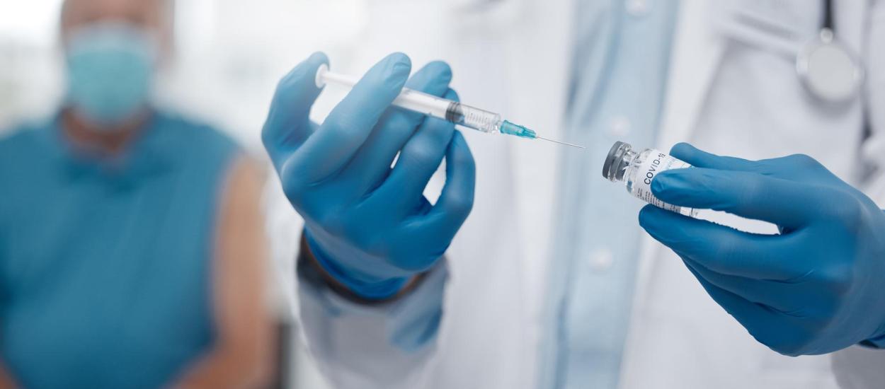 Sancțiuni pentru medicii care dezinformează despre vaccinare. Conf. univ. dr. Gindrovel Dumitra: Este inacceptabil