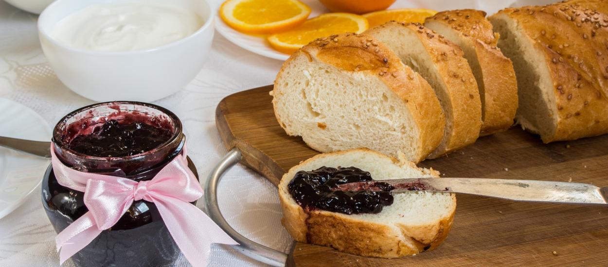 Cât de periculoasă este pâinea cu dulceață pentru glicemie
