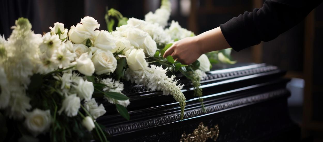 De ce nu se fac înmormântări în zilele de luni. Radu Leca:  Mii de oameni se îmbolnăvesc