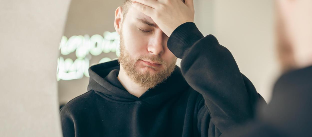 Depresia la bărbați: care sunt semnele și de ce rămâne adesea nediagnosticată