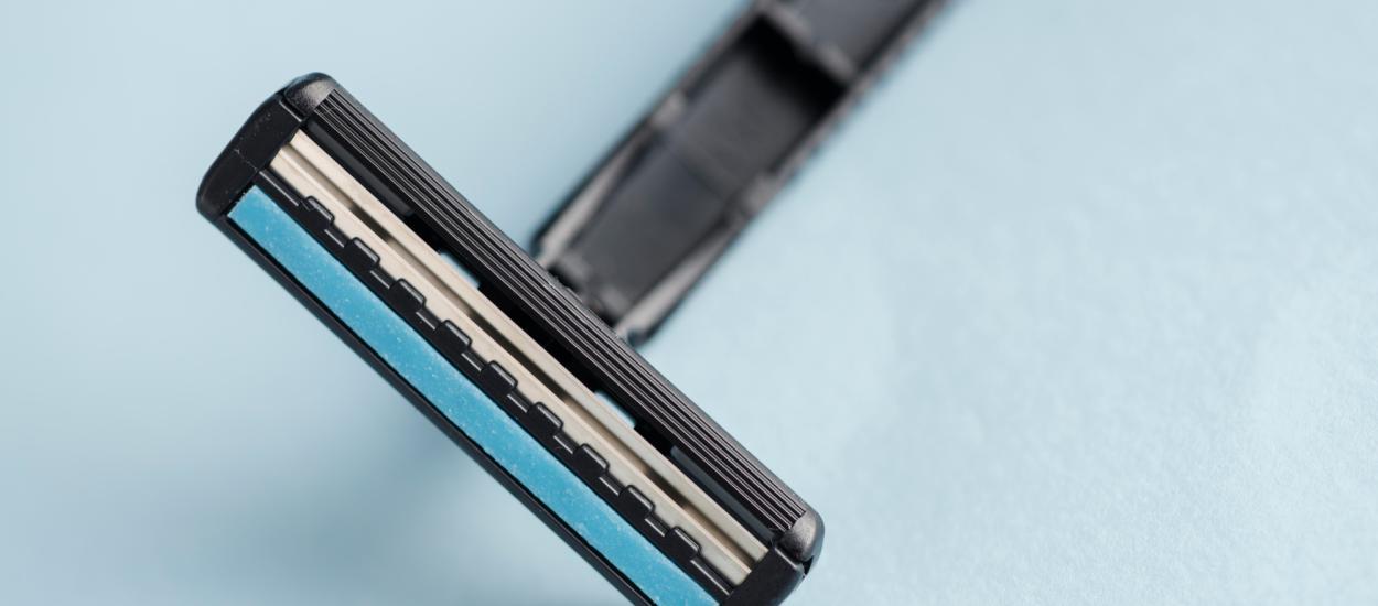 La cât timp ar trebui schimbată lama aparatului de ras. Semnele care arată că nu mai este bună