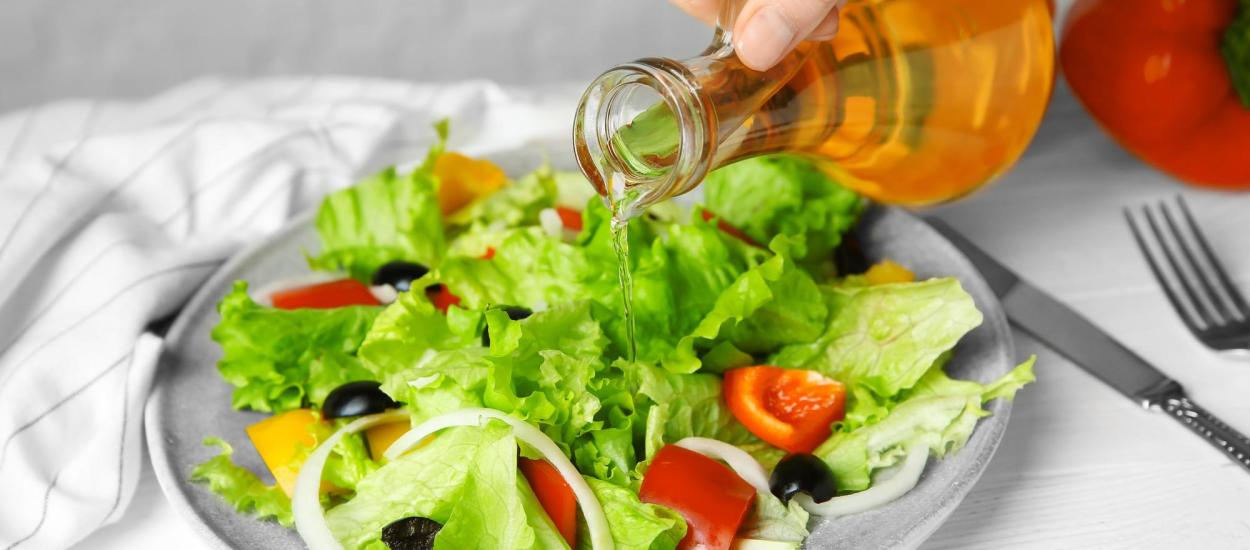 Ingredientul neșteptat din cămară care combină puterea spirulinei cu beneficiile oțetului