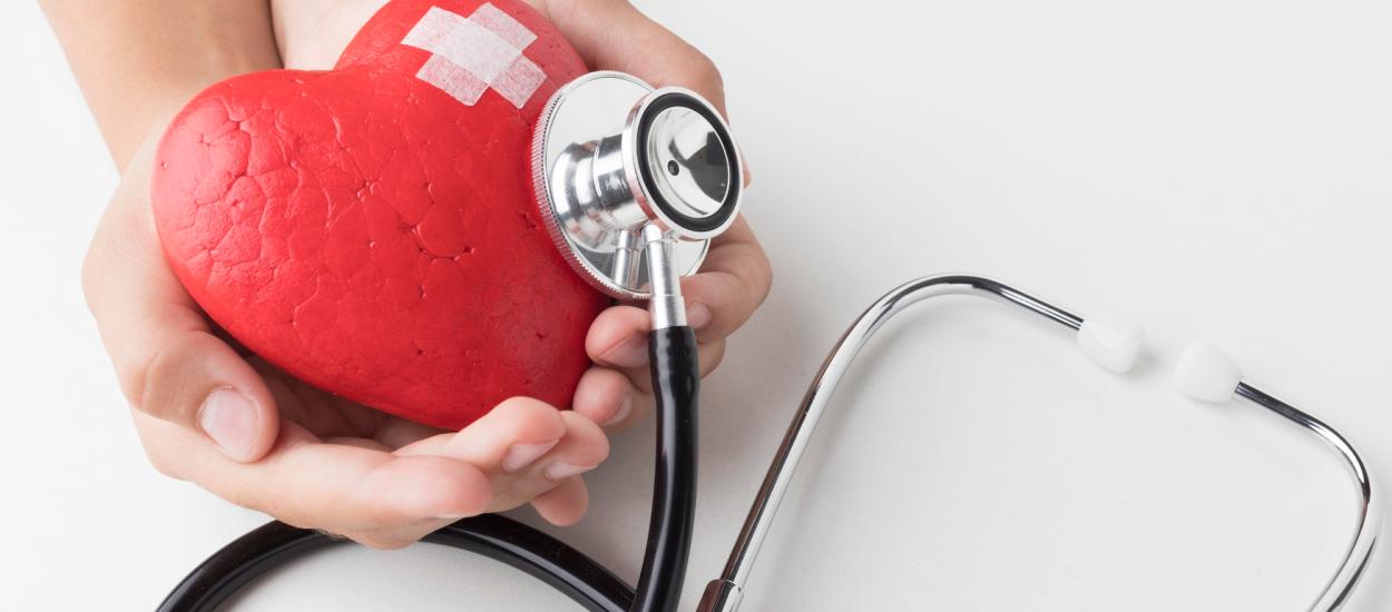 Boală cardiacă severă tratată în România, fără operație pe cord deschis: indicată mai ales pentru vârstnici