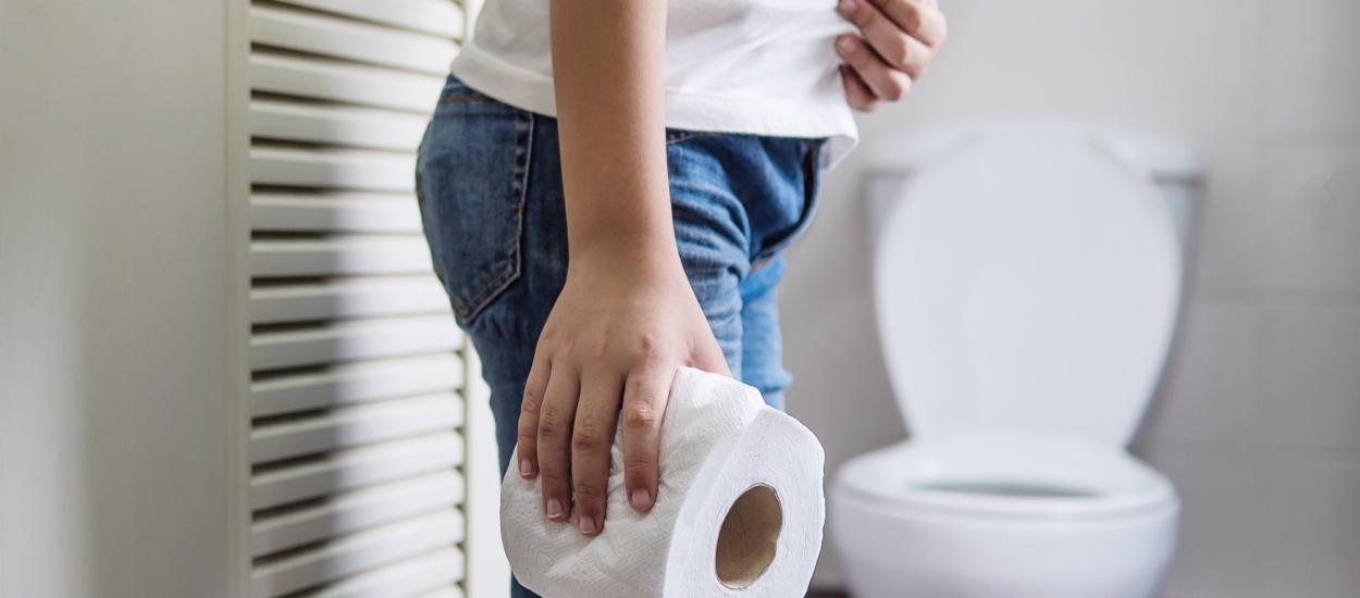 Ai hemoroizi? Medicul avertizează: un obicei banal pe care milioane de oameni îl fac zilnic poate crește riscul
