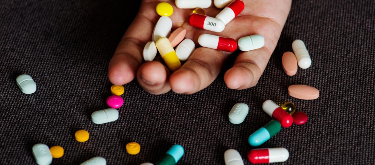 Medicamentele comune care îți fură vitaminele din corp. Avertismentul farmaciștilor despre efectele ascunse