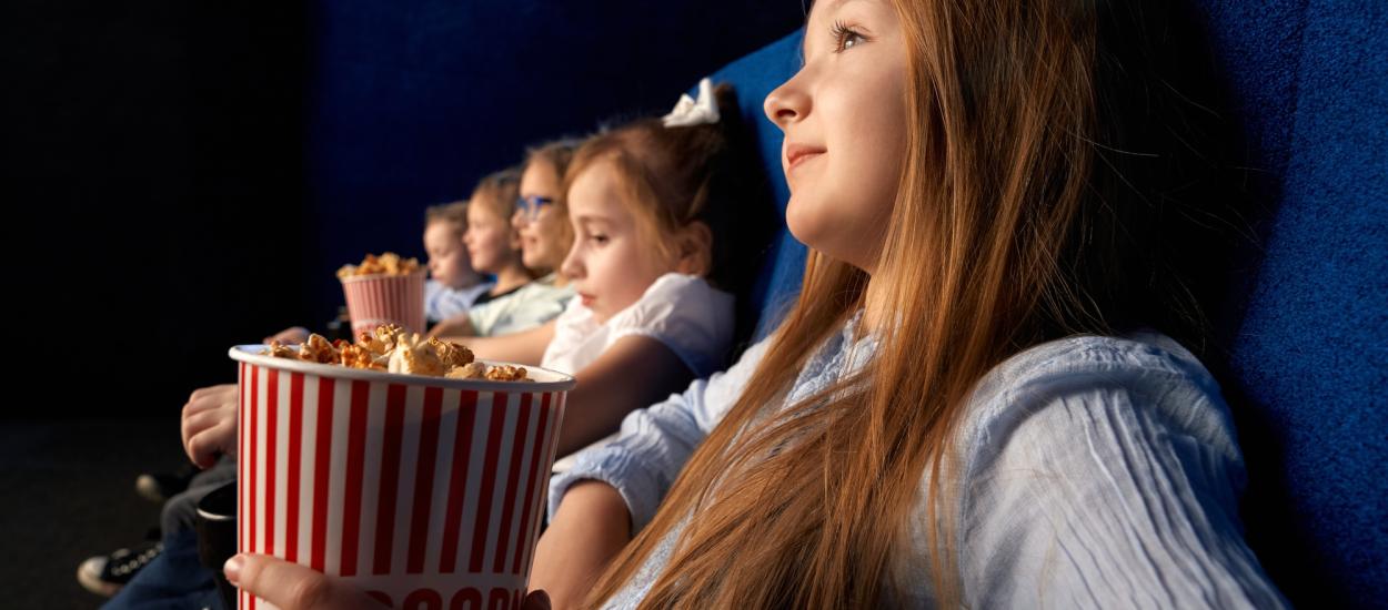 Mersul la cinema, teatru sau la muzeu te poate face „mai tânăr”?