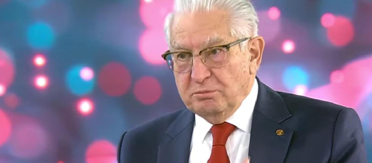 Acad. Vlad Ciurea dezvăluie regula pe care o respectă în fiecare noapte: Telefonul îl țin la trei-patru metri de mine