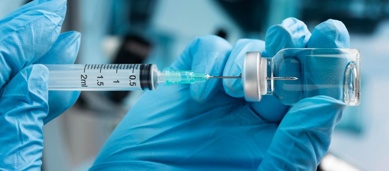 Vaccinurile care te pot feri de gripă, COVID-19 și RSV. Ce trebuie să știi înainte de sezonul rece