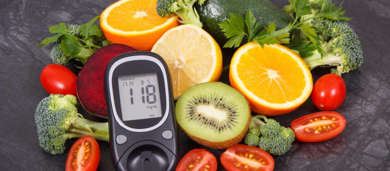 Cum să mănânci fructele fără să-ți crească brusc glicemia. Trucul unui medic diabetolog