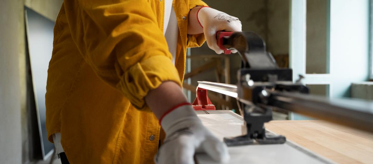 Lucrezi cu blaturi de bucătărie din piatră artificială? Plămânii tăi au cel mai mult de suferit