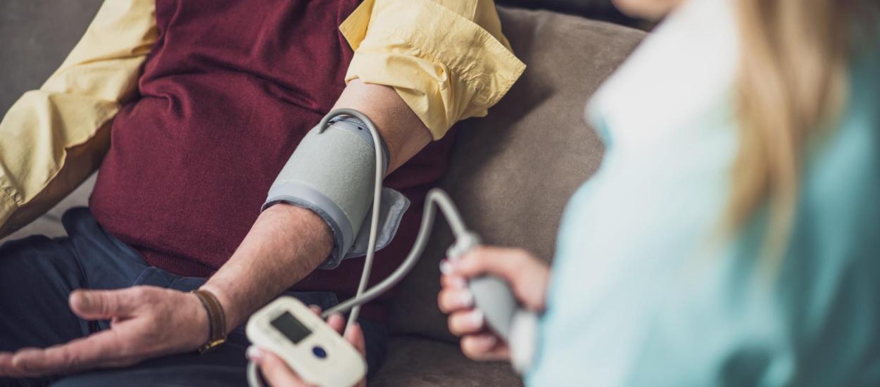 Ce poate dezvălui tensiunea arterială pe timpul nopții despre starea ta de sănătate
