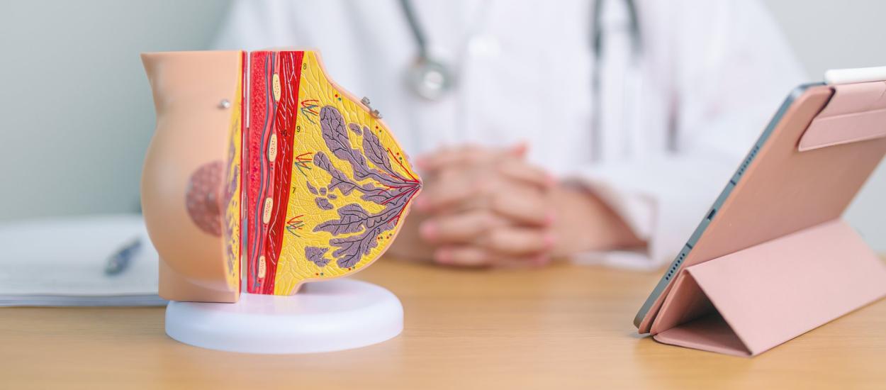 Ce este mastectomia preventivă și când este recomandată? Dr. Ștefan Voiculescu (SANADOR) explică de ce vârsta și mutațiile BRCA contează în decizia de a îndepărta sânii